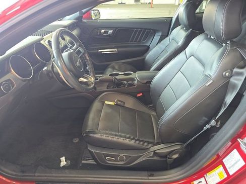 Used 2018 Ford Mustang GT Premium RWD image 6
