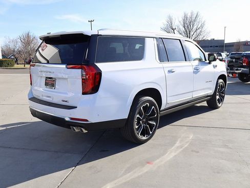 New 2026 GMC Yukon XL Denali w/ Denali Reserve Package image 6