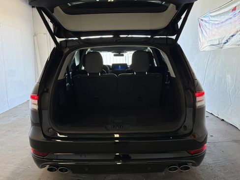 Used 2025 Lincoln Aviator 2WD w/ Jet Appearance Package image 7