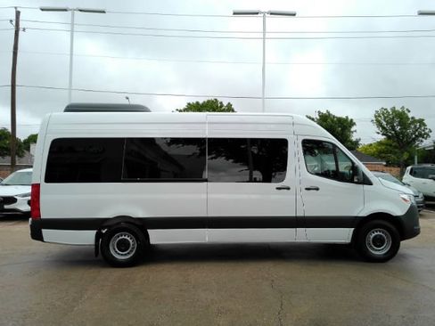 Used 2026 Mercedes-Benz Sprinter 2500 image 4