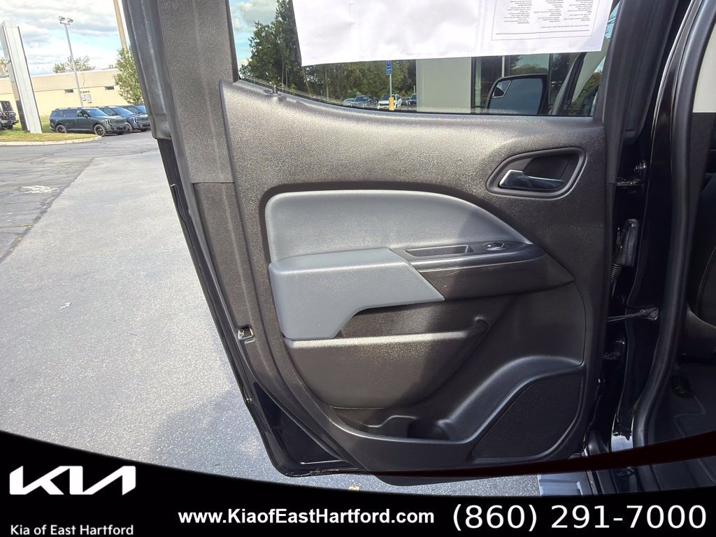 Used 2021 Chevrolet Colorado Z71 w/ Safety Package AWD/4WD image 15