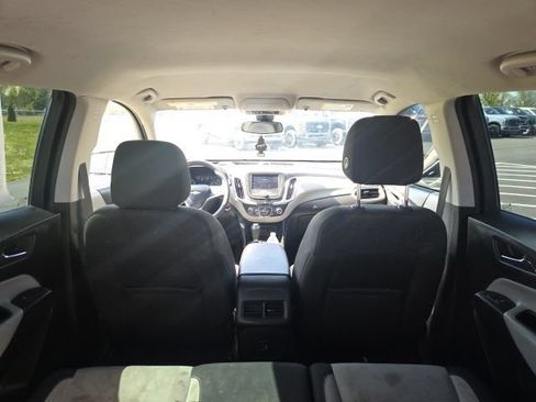 Used 2020 Chevrolet Equinox LS FWD image 11