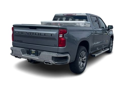 Used 2022 Chevrolet Silverado 1500 LT AWD/4WD image 6