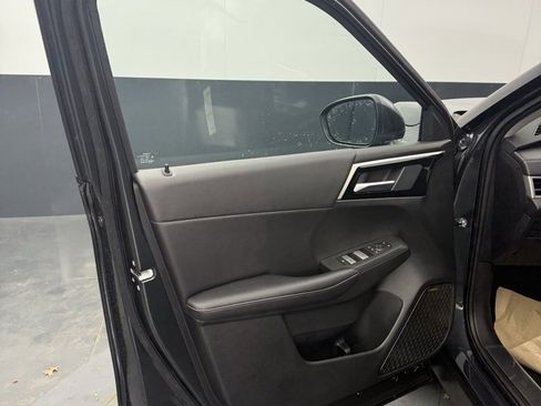 New 2025 Mitsubishi Outlander SEL image 15