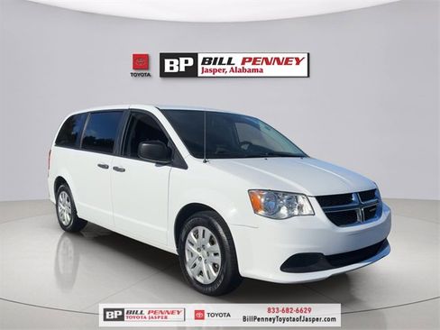 Used 2020 Dodge Grand Caravan SE image 7