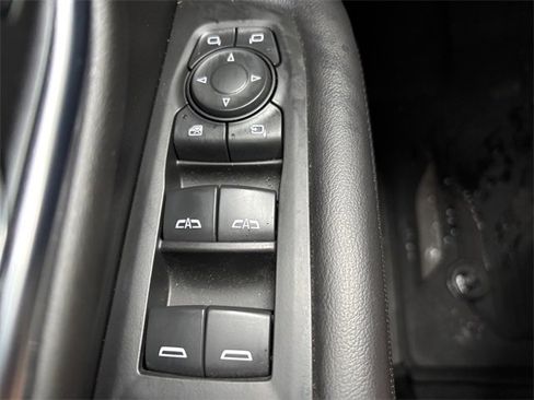 Used 2021 GMC Yukon AT4 w/ AT4 Premium Plus Package image 17