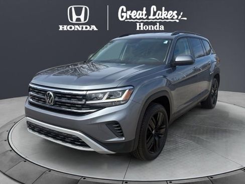 Used 2022 Volkswagen Atlas SE image 2