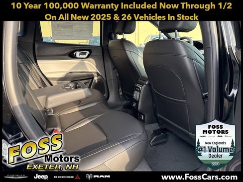 New 2025 Jeep Compass Limited image 13