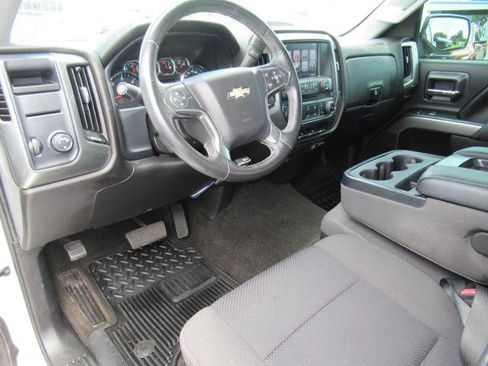 Certified 2018 Chevrolet Silverado 1500 LT RWD image 15