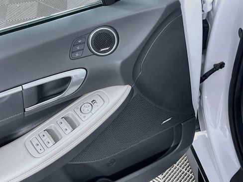 Certified 2022 Hyundai Sonata Limited w/ Cargo Package FWD image 17