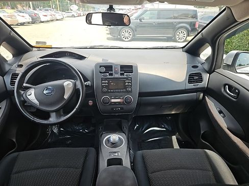 Used 2013 Nissan Leaf S image 11