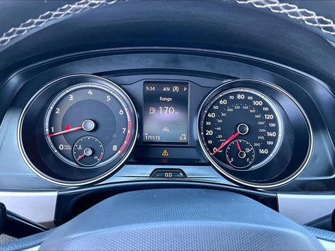 Used 2021 Volkswagen Atlas SE image 26