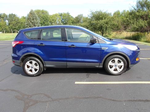 Used 2014 Ford Escape S FWD image 4