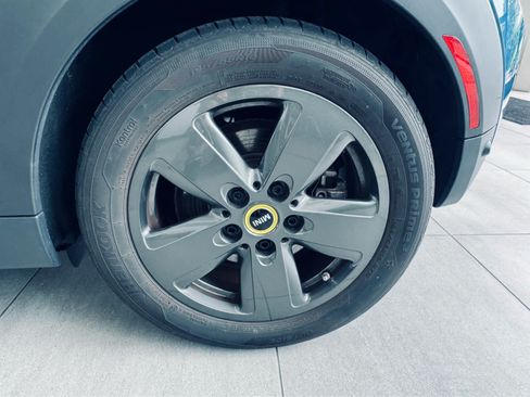 Used 2024 MINI Cooper SE FWD image 33