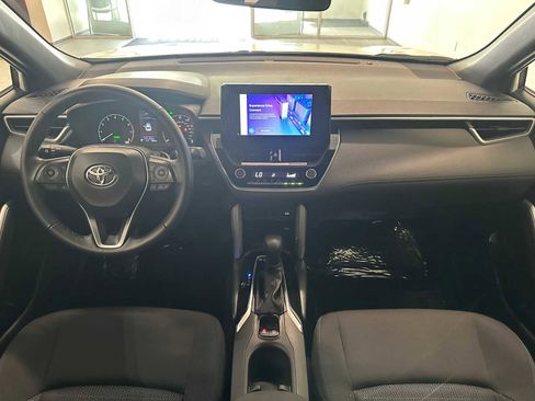 Used 2024 Toyota Corolla Cross AWD Hybrid image 10