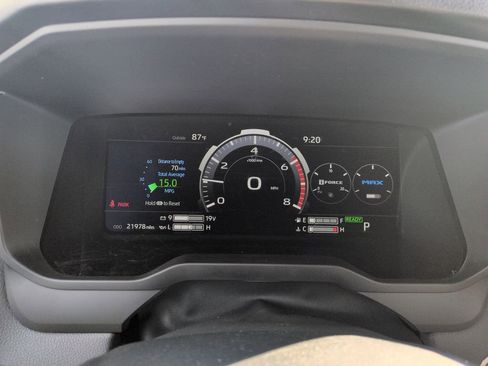 Used 2024 Toyota Tundra Limited AWD/4WD image 15