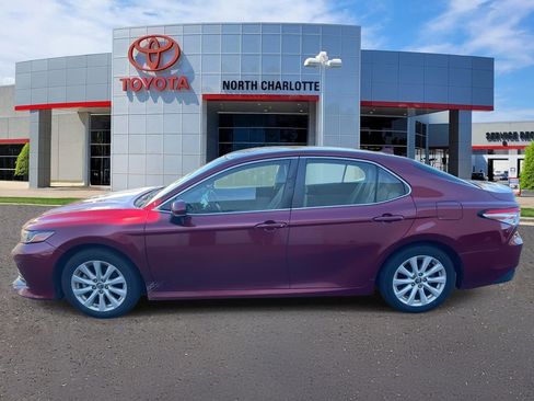 Used 2019 Toyota Camry LE image 7