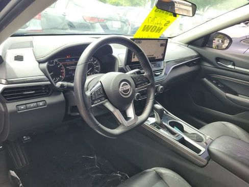 Used 2023 Nissan Altima 2.5 SR w/ SR Premium Package FWD image 15