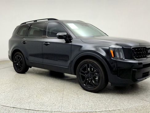 Used 2025 Kia Telluride EX X-Line AWD/4WD image 3