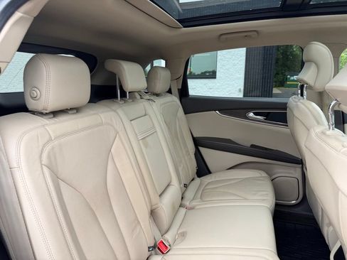 Used 2016 Lincoln MKX Reserve w/ Climate Package AWD/4WD image 26