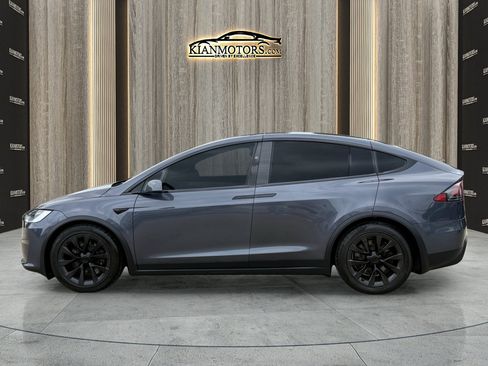 Used 2022 Tesla Model X AWD/4WD image 9