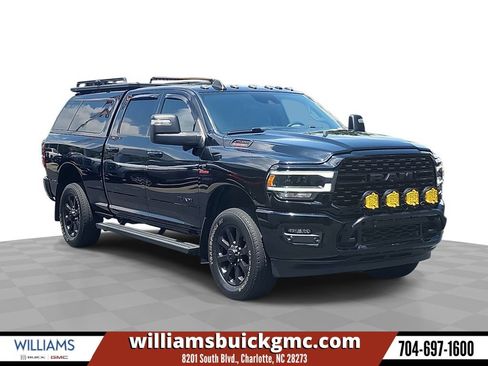 Used 2023 RAM 2500 Big Horn w/ Level 2 Equipment Group AWD/4WD image 1