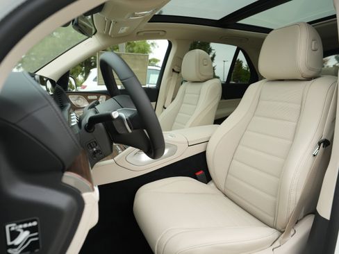 New 2026 Mercedes-Benz GLE 580 4MATIC image 33