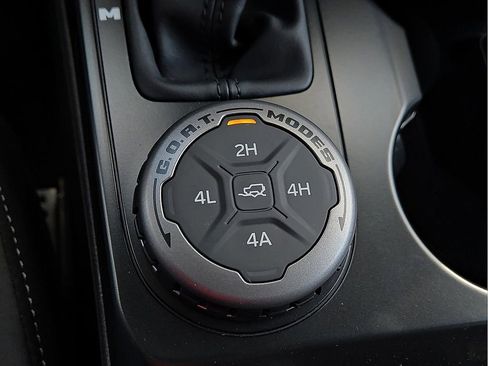 New 2025 Ford Bronco Badlands w/ Sasquatch Package image 14