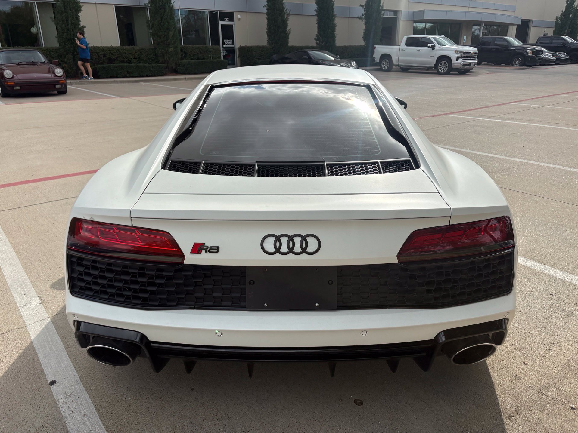 Used 2021 Audi R8 V10 w/ Premium Package RWD image 5