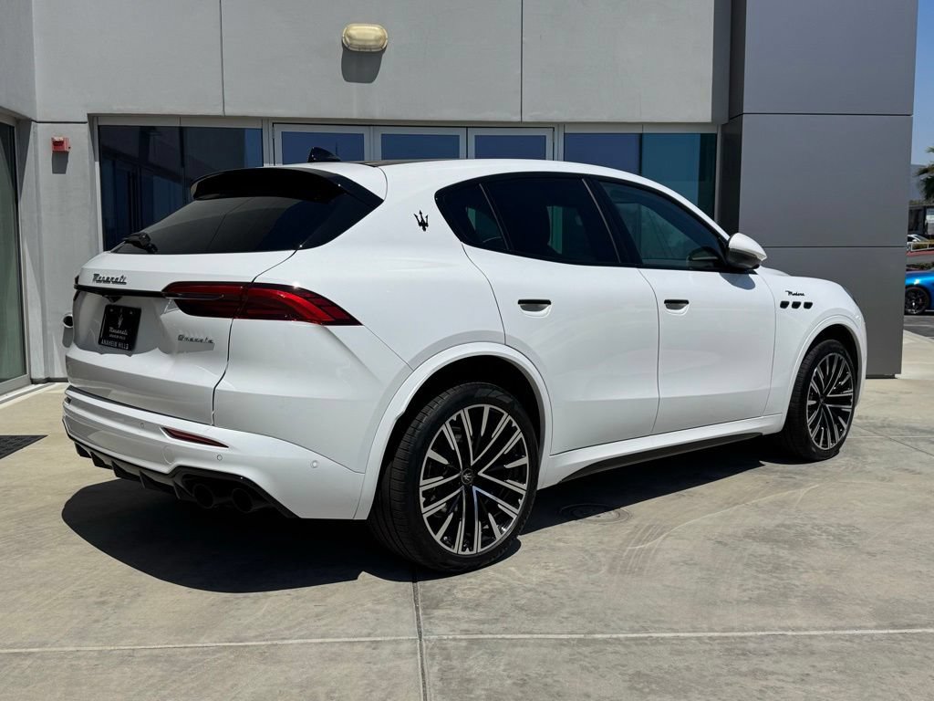 Used 2025 Maserati Grecale Folgore AWD/4WD image 8