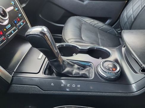 Used 2018 Ford Explorer Platinum AWD/4WD image 19