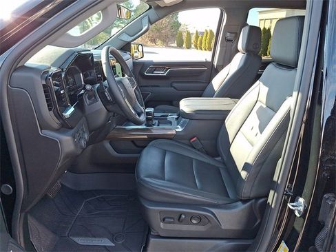 Certified 2025 Chevrolet Silverado 1500 RST w/ Convenience Package II image 14