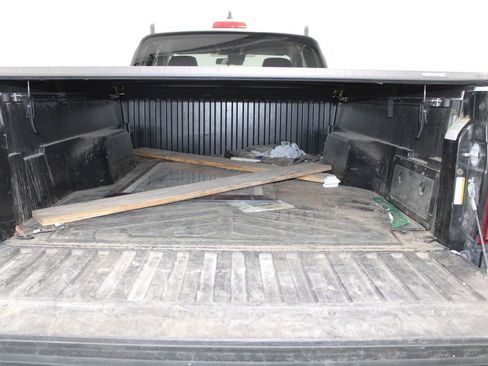 Used 2023 Toyota Tacoma SR image 17