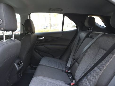 Used 2024 Chevrolet Equinox LT w/ Driver Convenience Package AWD/4WD image 19