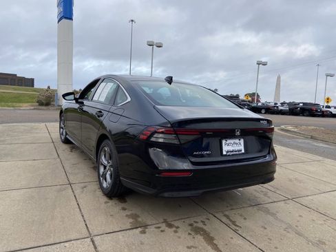 Used 2024 Honda Accord EX image 8