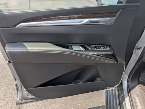 Used 2026 Cadillac Escalade Platinum Luxury w/ LPO, Floor Liner Package AWD/4WD image 14
