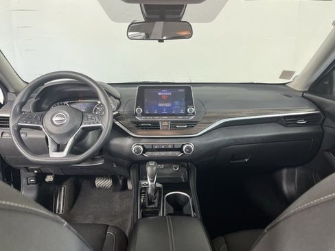 Used 2023 Nissan Altima 2.5 SV image 11