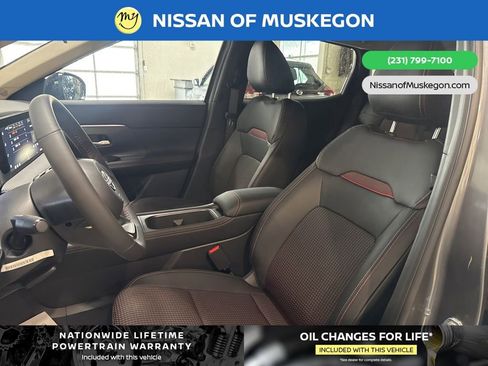 New 2026 Nissan Kicks SR w/ Cold Weather Package FWD image 13