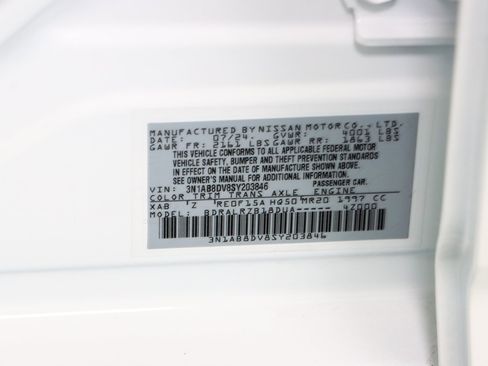 Used 2025 Nissan Sentra SR FWD image 30