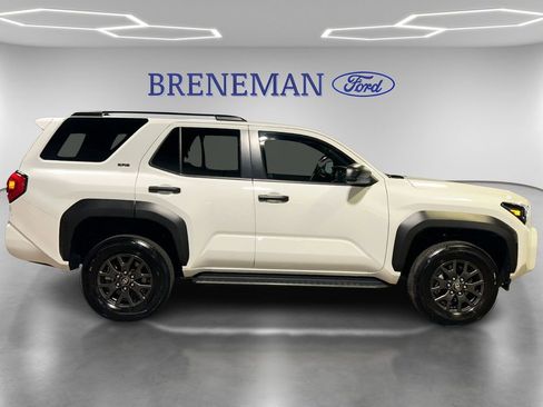 Used 2025 Toyota 4Runner SR5 image 4