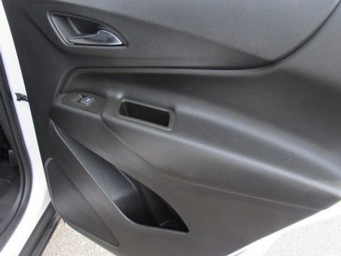 Certified 2024 Chevrolet Equinox LT image 10