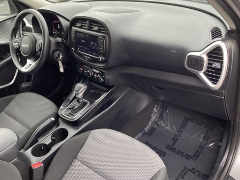 Used 2023 Kia Soul LX w/ Option Group 015 image 10