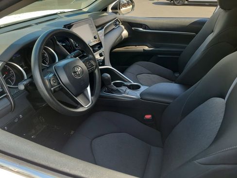 Used 2022 Toyota Camry LE FWD image 3