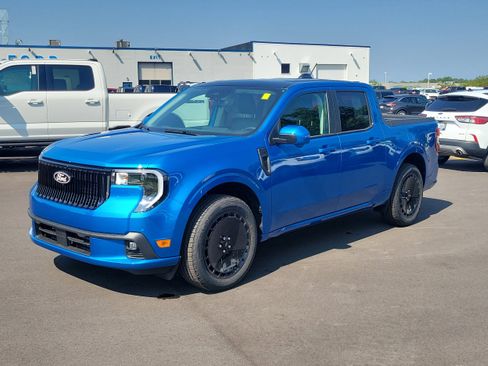 New 2025 Ford Maverick Lobo image 2