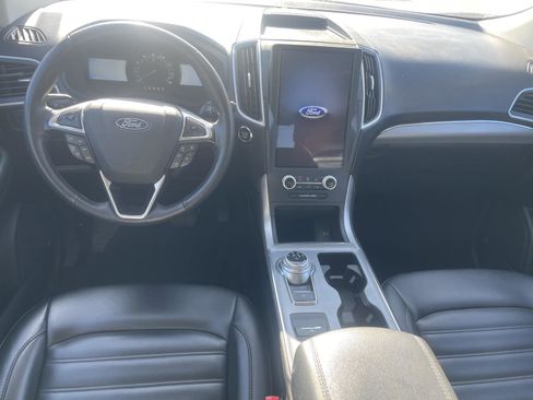Used 2022 Ford Edge SEL image 7