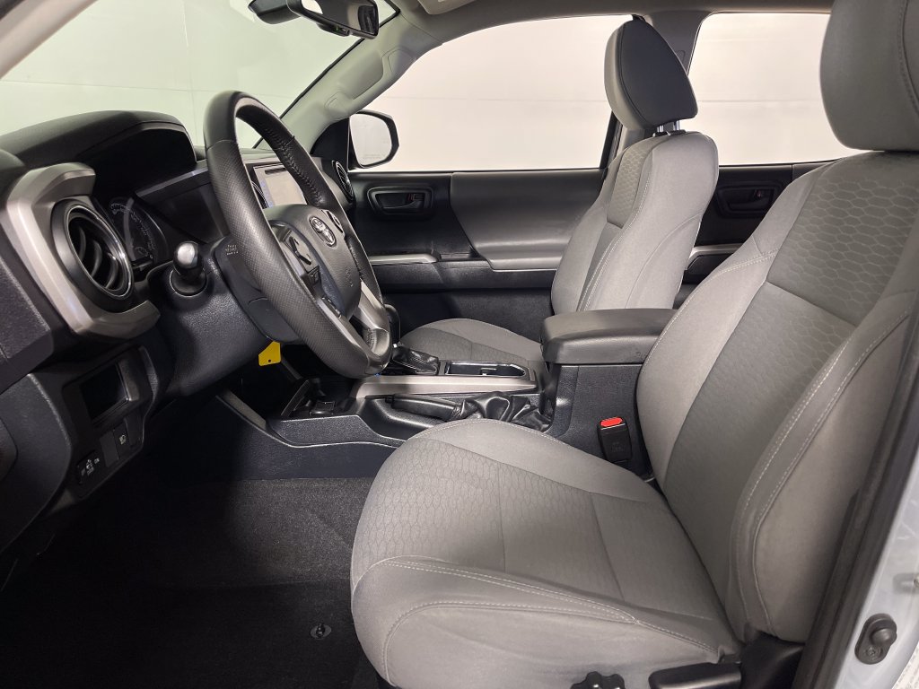 Used 2019 Toyota Tacoma SR5 RWD image 12