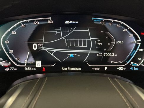 Used 2023 BMW 530e w/ Executive Package image 24