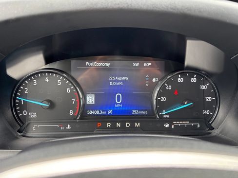 Used 2021 Ford Explorer XLT w/ Equipment Group 202A AWD/4WD image 34