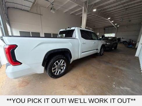 Used 2022 Toyota Tundra Platinum w/ Advanced Package AWD/4WD image 6