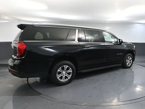 Used 2024 GMC Yukon XL SLE image 5